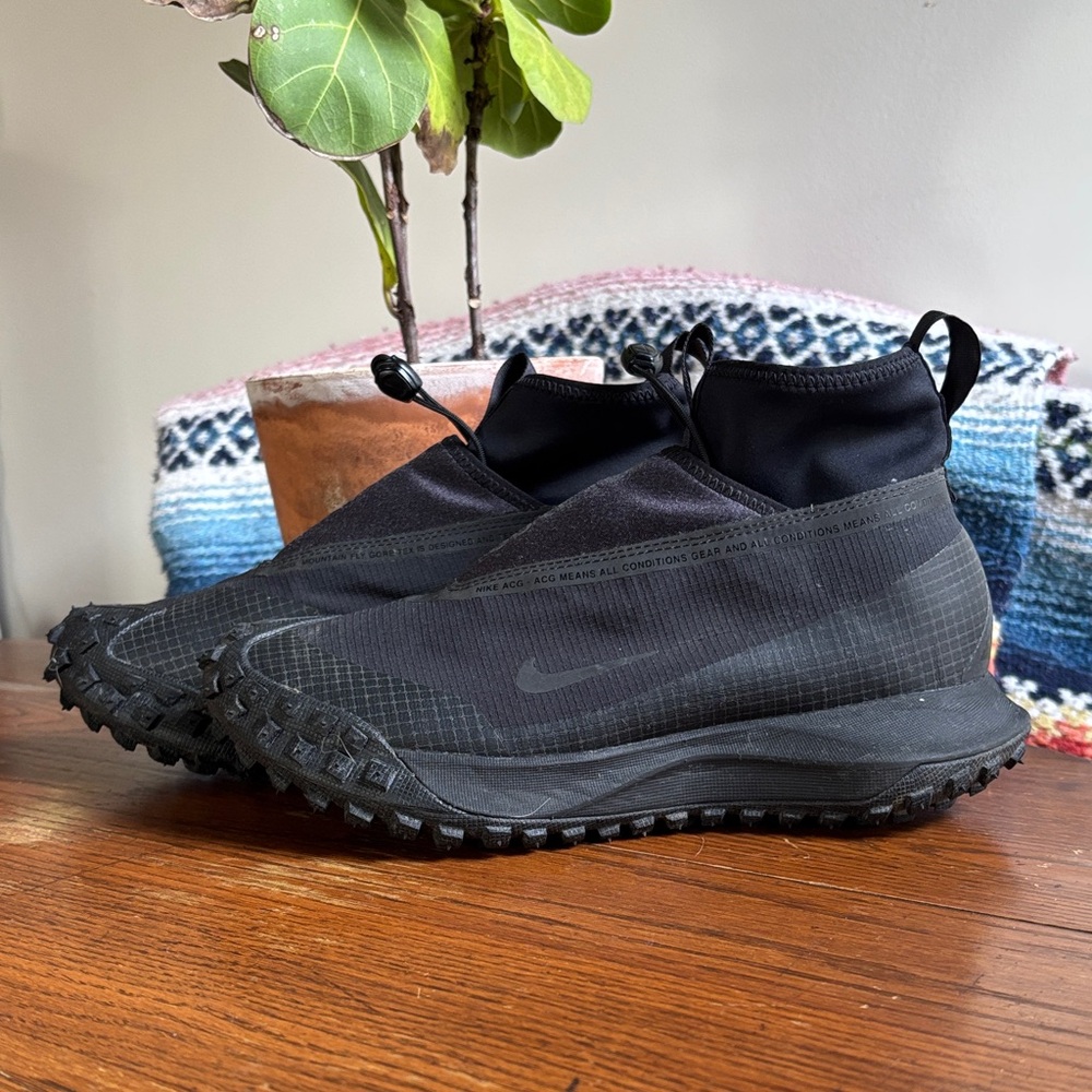NIKE ACG MOUNTAIN FLY GORE TEX